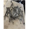 Image 2 : ASSORTED WRENCHES AND ADJUSTABLE WRENCHES