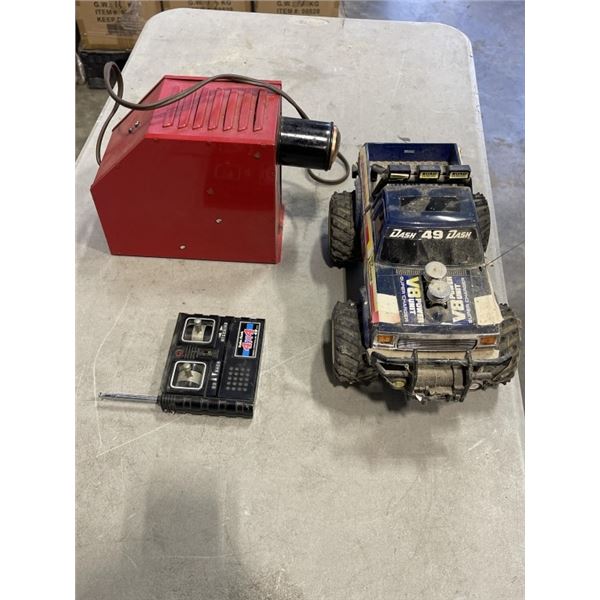 VINTAGE PORTA VIEW PROJECTOR AND DASH REMOTE CONTROL TRUCK