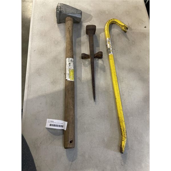 24 INCH SLEDGE MAUL WITH STAMP, PRYBAR AND SPIKE