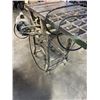 Image 2 : VINTAGE CRAFTSMANB TABLE SAW ON ROLLING STAND