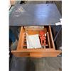 Image 2 : METAL ROLLING SHOP TABLE WITH POWER