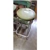 Image 2 : 2 RETRO BAR STOOLS