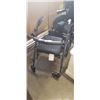 Image 1 : MEDLINE FOLDING WALKER