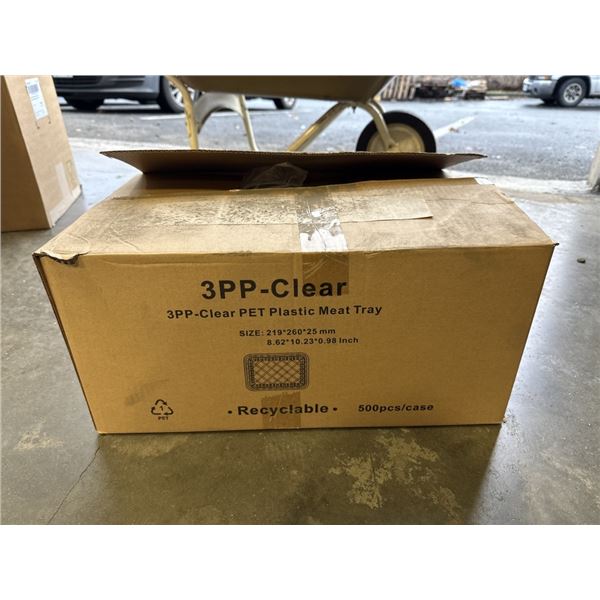NEW CASE OF CLEAR PLASTIC MEAT TRAYS - 500PCS