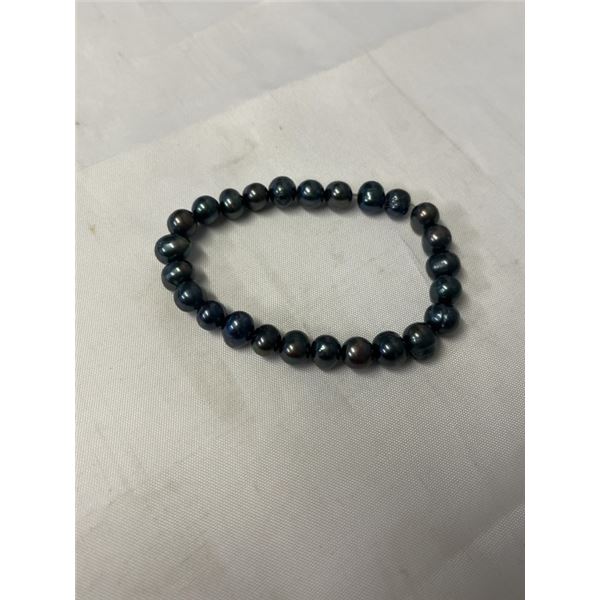 DARK BLUE CULTURED FRESH WATER PEARLS STRETCH BRACELET
