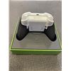 Image 2 : XBOX ELITE SERIES 2 CORE CONTROLLER WORKER