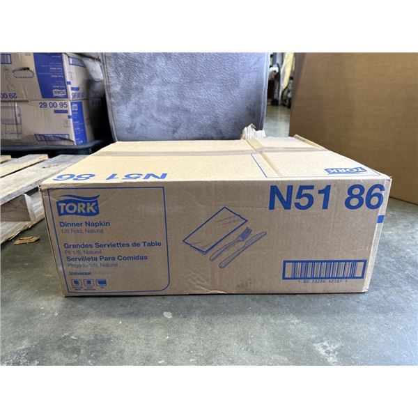 NEW CASE OF DINNER NAPKINS - 12 BUNDLES OF 250, 3000 NAPKINS TOTAL