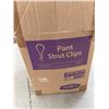 Image 1 : BOX OF PANT CLIPS