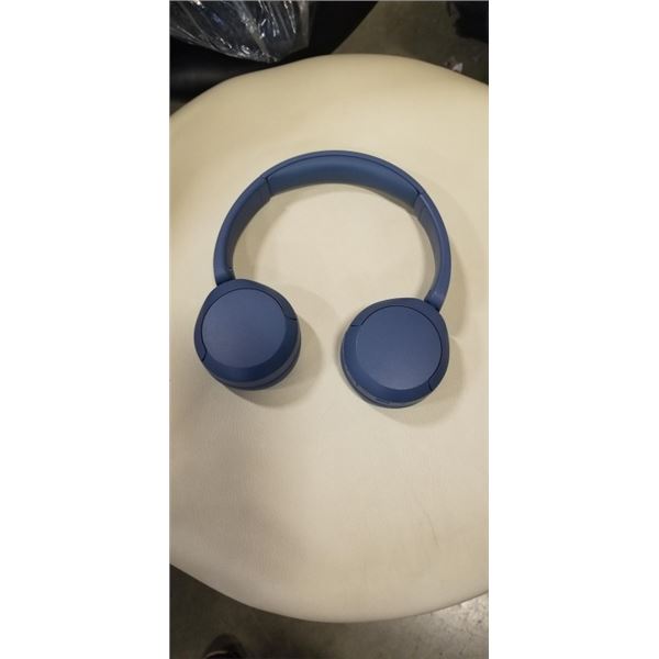 SONY WHCH520/L ON EAR BLUETOOTH HEADPHONES - TESTED WORKING, RETAIL $99