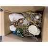Image 3 : LARGE LOT OF ASSORTED CHRISTMAS DECOR ITEMS