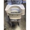 Image 2 : OXO BABY HIGHCHAIR