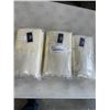 Image 1 : 3 NEW 4PACKS OF FINE COTTON VELOUR TOWEL WITH LACE, IVORY