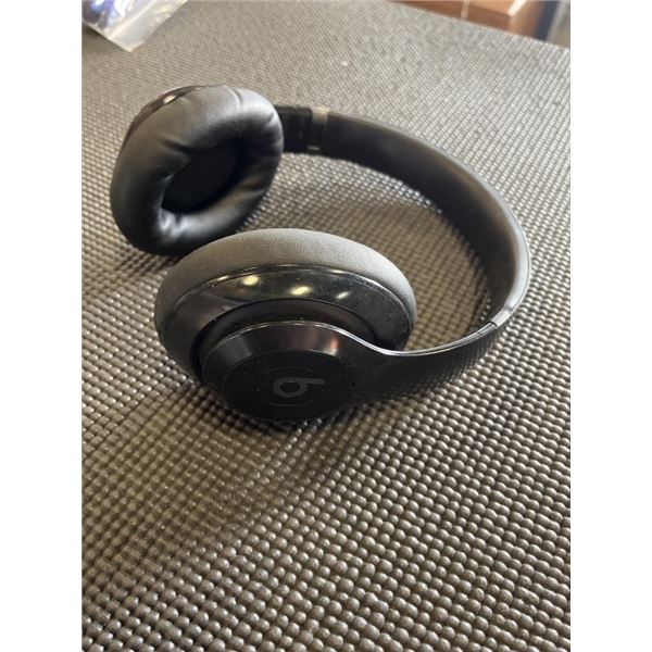 BEATS STUDIO PRO OVER EAR BLUETOOTH HEADPHONES - TESTED WORKING, RETAIL $469