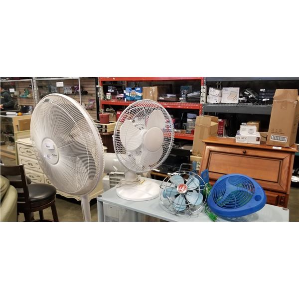 FLOOR FAN AND 3 TABLE TOP FANS