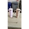Image 1 : TWO AS NEW HYDRA PEAK 40OZ STAINLESS TUMBLER MUGS WITH STRAWS RETAIL $160