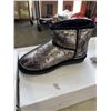 Image 3 : 3 NEW PAIRS OF LADIES BOOTS - SIZE 10
