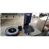 Image 1 : ROOMBA ROBOT VACUUM - WORKING