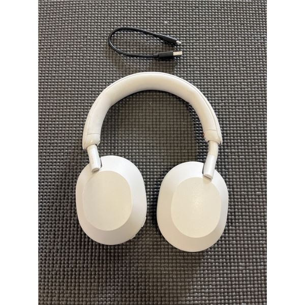 SONY WH-1000MX5 OVER EAR NOISE CANCELLING BLUETOOTH HEADPHONES - TESTED WORKING, RETAIL $499