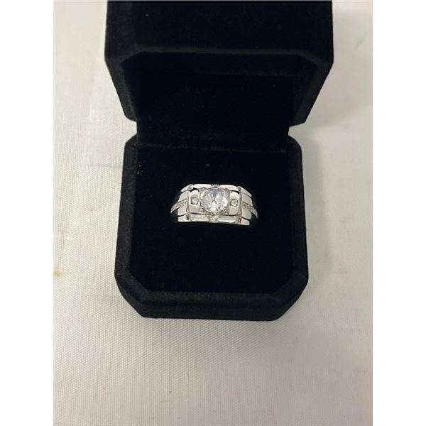 NEW PLATINUM PLATED 1.0CT SIMULATED DIAMOND (CZ) MANS RINGS, RESIZEABLE