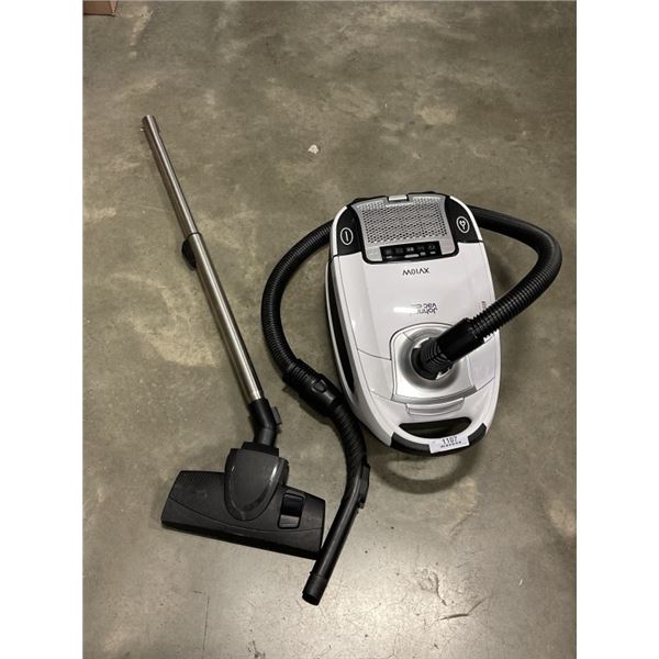 JOHNNY VAC XV10W VACUUM WITH ATTACHMENTS