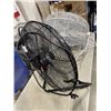 Image 2 : 2 LARGE FLOOR FANS