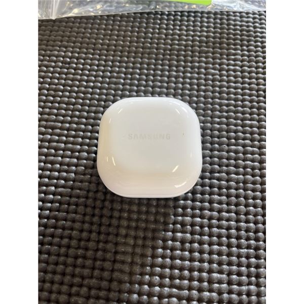 SAMSUNG GALAXY BUDS 2 - TESTED WORKING, RETAIL $179