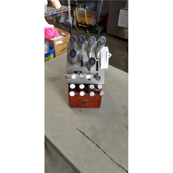 J.A. HENKLES KITCHEN KNIVES IN KNIFE BLOCK