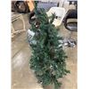 Image 2 : 3FT CHRISTMAS TREE WITH LIGHTS