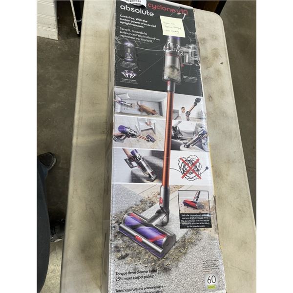 DYSON V10 ABSOLUTE CORDLESS VACUUM - W/ BOX CHARGED AND WORKING