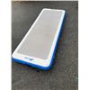 Image 1 : 7 FT INFLATABLE AQUAMAT