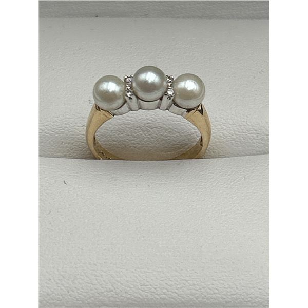 Ladies 14K Gold Ring with Pearls and Diamonds  -APPRAISED $2950