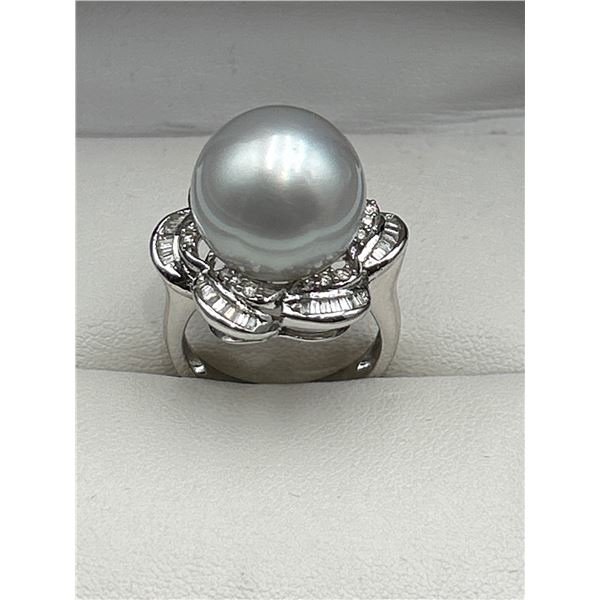 Ladies 18K White Gold Pearl and Diamond Ring -APPRAISED $11,650