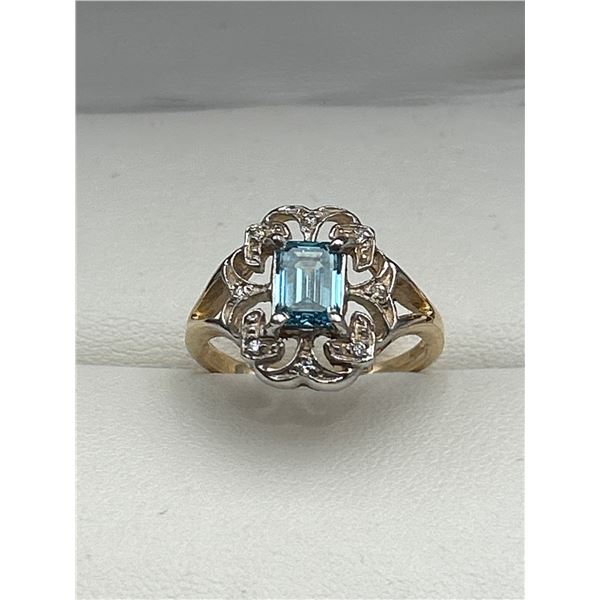 Emerald Cut 10K Gold Diamond Cluster Ring -APPRAISED $8300