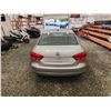 Image 19 : PARKSVILLE - 2014 VW PASSAT S, GREY, 134694 KMS, FRONT WHEEL DRIVE. - D096832