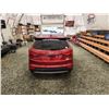 Image 19 : PARKSVILLE - 2016 HYUNDAI SANTA FE, RED, 157708 KMS, ALL WHEEL DRIVE. - J357356