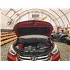 Image 32 : PARKSVILLE - 2016 HYUNDAI SANTA FE, RED, 157708 KMS, ALL WHEEL DRIVE. - J357356