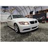 Image 8 : PARKSVILLE - 2007 BMW 323I, WHITE, 196430 KMS, REAR WHEEL DRIVE. - DR82159
