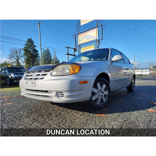 DUNCAN - 2006 HYUNDAI ACCENT, SILVER, 300486 KMS, FRONT WHEEL DRIVE. - D358213