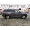 Image 11 : PARKSVILLE - 2014 NISSAN PATHFINDER, GREY, 165610 KMS, FOUR WHEEL DRIVE. - D731651