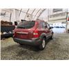 Image 14 : PARKSVILLE - 2009 HYUNDAI TUCSON, RED, 326904 KMS, ALL WHEEL DRIVE. - D167900