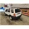 Image 38 : PARKSVILLE - 2006 FORD ESCAPE, WHITE, 258420 KMS, FOUR WHEEL DRIVE. - JC73909