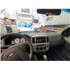 Image 55 : PARKSVILLE - 2006 FORD ESCAPE, WHITE, 258420 KMS, FOUR WHEEL DRIVE. - JC73909