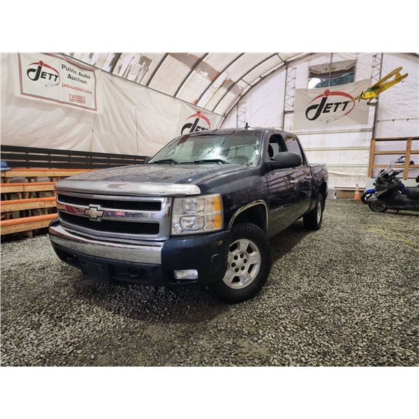 PARKSVILLE - 2007 CHEVY SILVERADO 1500, BLUE, 305620 KMS, 4X4. - D660383