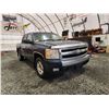 Image 8 : PARKSVILLE - 2007 CHEVY SILVERADO 1500, BLUE, 305620 KMS, 4X4. - D660383