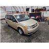 Image 10 : PARKSVILLE - 2010 DODGE GRAND CARAVAN, GOLD, 242781 KMS, FRONT WHEEL DRIVE. - D361963