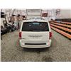 Image 19 : PARKSVILLE - 2013 DODGE CARAVAN, WHITE, 179891 KMS, FRONT WHEEL DRIVE. - D702426