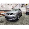 Image 2 : PARKSVILLE - 2016 NISSAN ROGUE, GREY, 217295 KMS, FOUR WHEEL DRIVE. - D746395