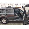 Image 36 : PARKSVILLE - 2008 FORD ESCAPE, BLACK, 274294 KMS, FOUR WHEEL DRIVE. - PA93596