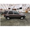 Image 12 : PARKSVILLE - 2005 FORD ESCAPE, GREY, 216241 KMS, FOUR WHEEL DRIVE. - JA64145