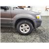 Image 25 : PARKSVILLE - 2005 FORD ESCAPE, GREY, 216241 KMS, FOUR WHEEL DRIVE. - JA64145